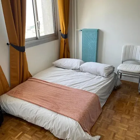 Apartment Grand A La Defense *