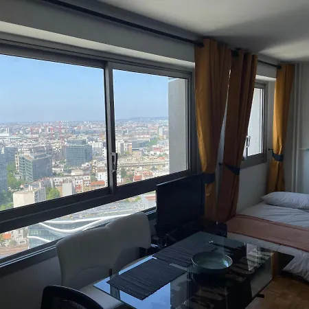 Apartament Grand A La Defense Courbevoie